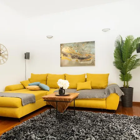 White House Luxury * Split