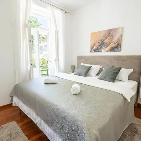 White House Luxury - Center, Near & Parking Appartamento