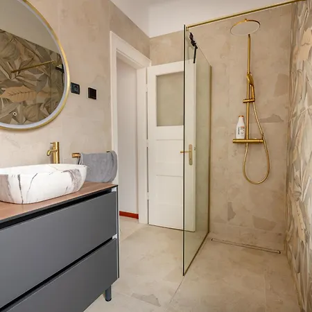 White House Luxury Appartement *