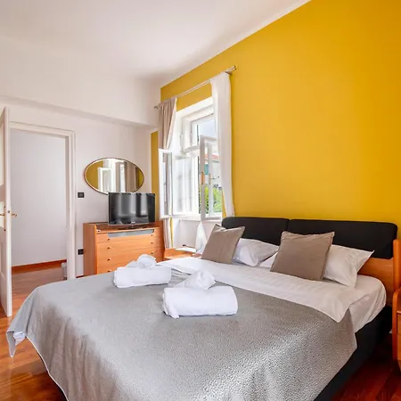 White House Luxury - Center, Near & Parking Appartamento