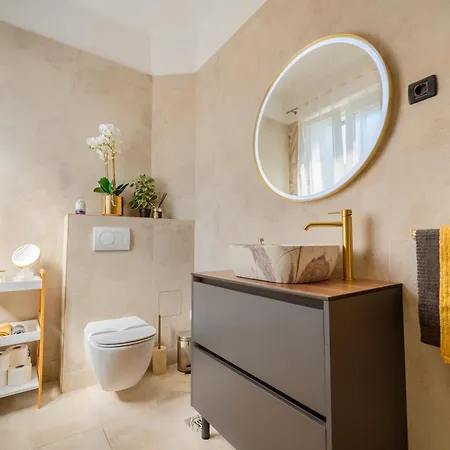 White House Luxury - Center, Near & Parking Appartamento *